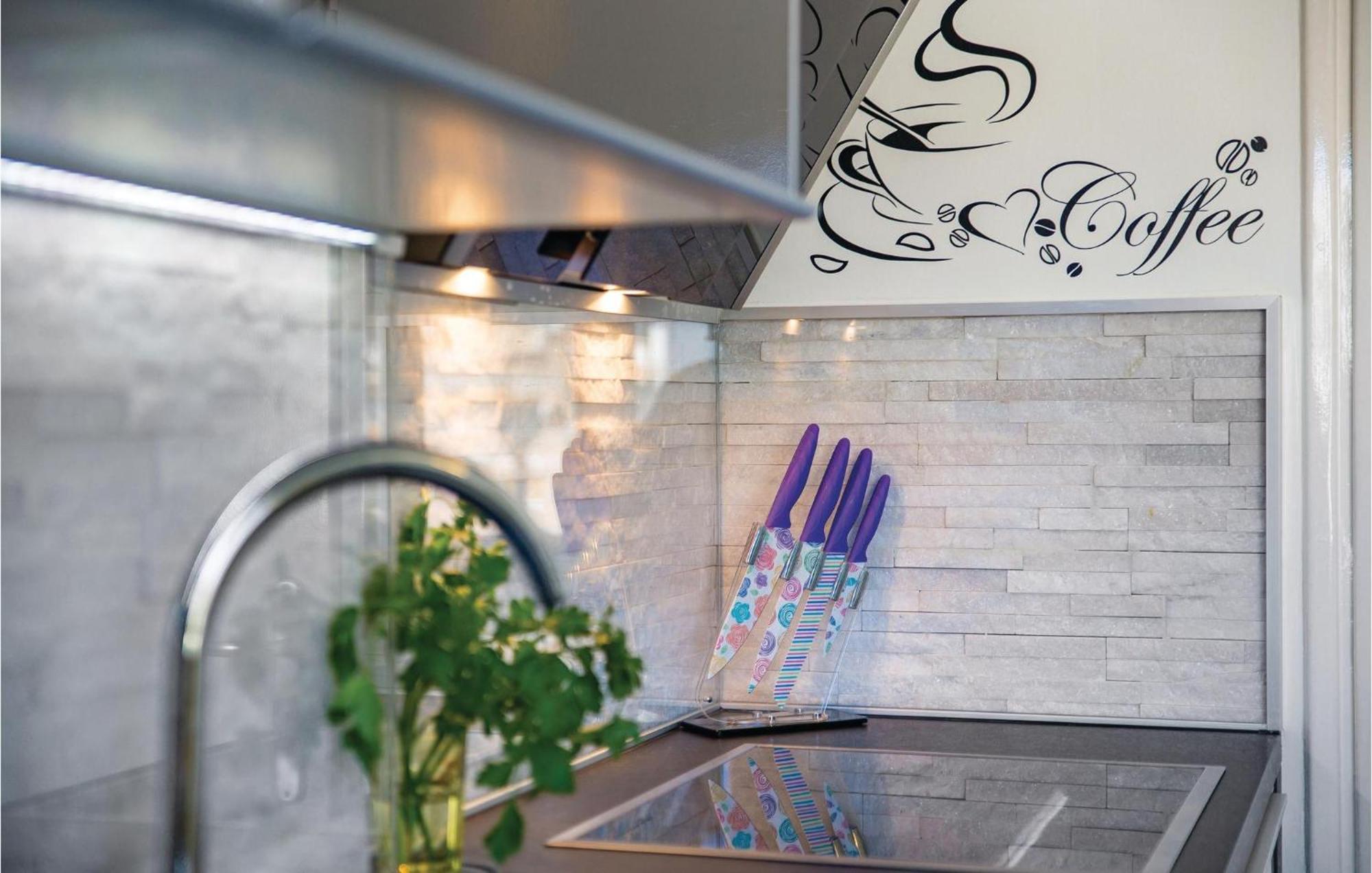 Gorgeous Apartment In Rijeka With Wifi ภายนอก รูปภาพ